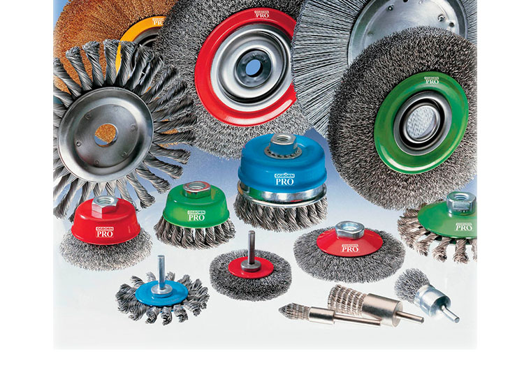 Escovas e catrabuchas